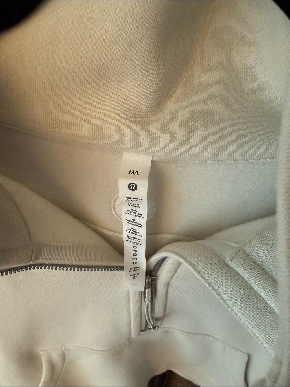 Lululemon - Picture 5 of 7